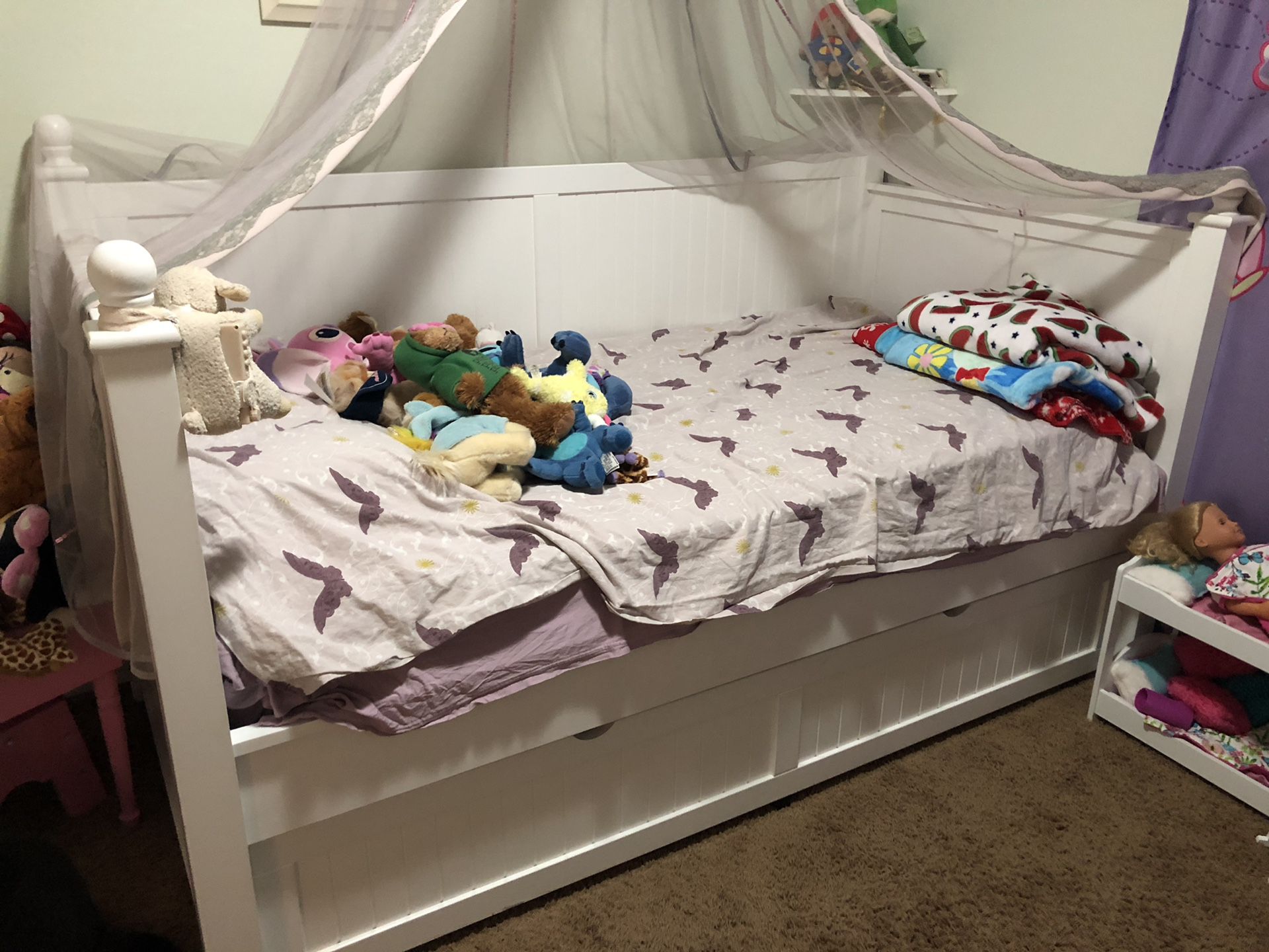 Ashley kids twin trundle bed and dresser changing table