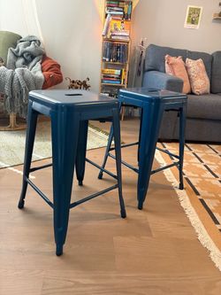 EVERYTHING MUST GO. blue bar stools. pack of 2.