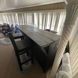 Bar (reclaimed wood)