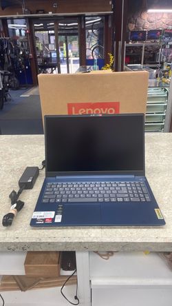 Lenovo ideapad slim 3 AMD Ryzen 4 GB RAM 512 GB SSD/Windows 11 Home..(70492689)