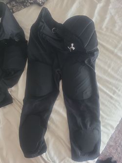 Under Armour Football Pants with Pads/ Nike no knee pads