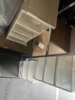 Shoe containers
