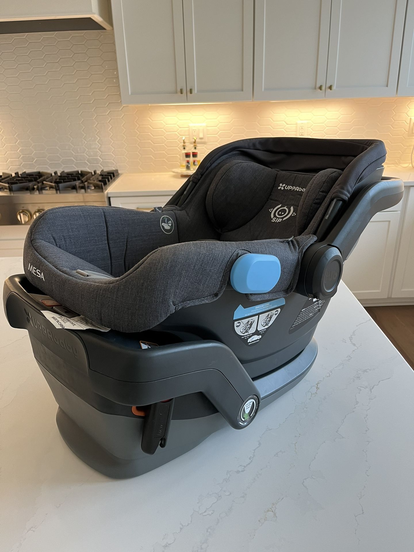 UPPAbaby Mesa V2 Infant Car Seat/Easy Installation/Innovative SmartSecure Technology o/Base.
