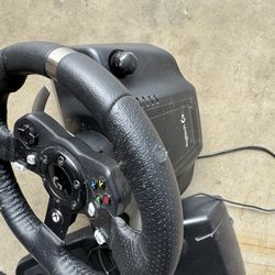 Logitech Driving Force Racing Wheel for Xbox One/PC