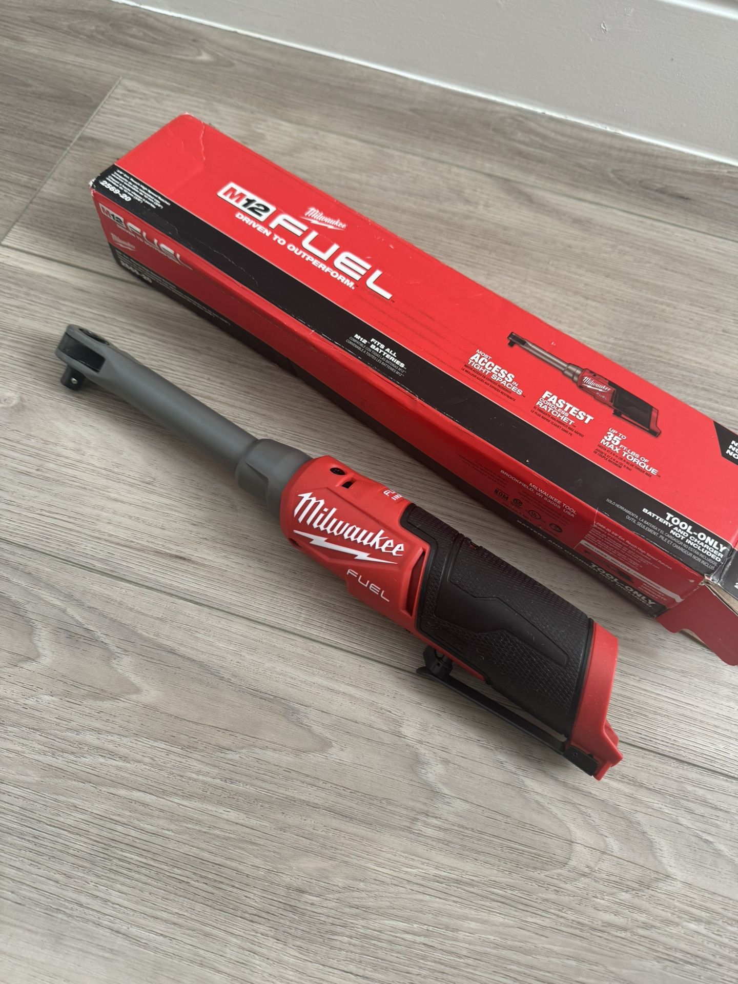 Milwaukee M12 Fuel Extended Ratchet