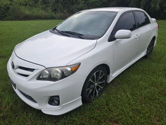 2013 Toyota Corolla SE BackupCam Navigation