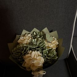 7 count Dahlia Flowers! 