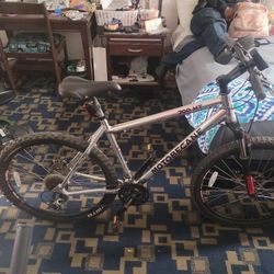 2012 Motobecane 700HT