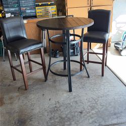 Bar Table With 2 Chairs 