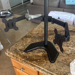 Dual Monitor Stand Adjustable in all Directions 