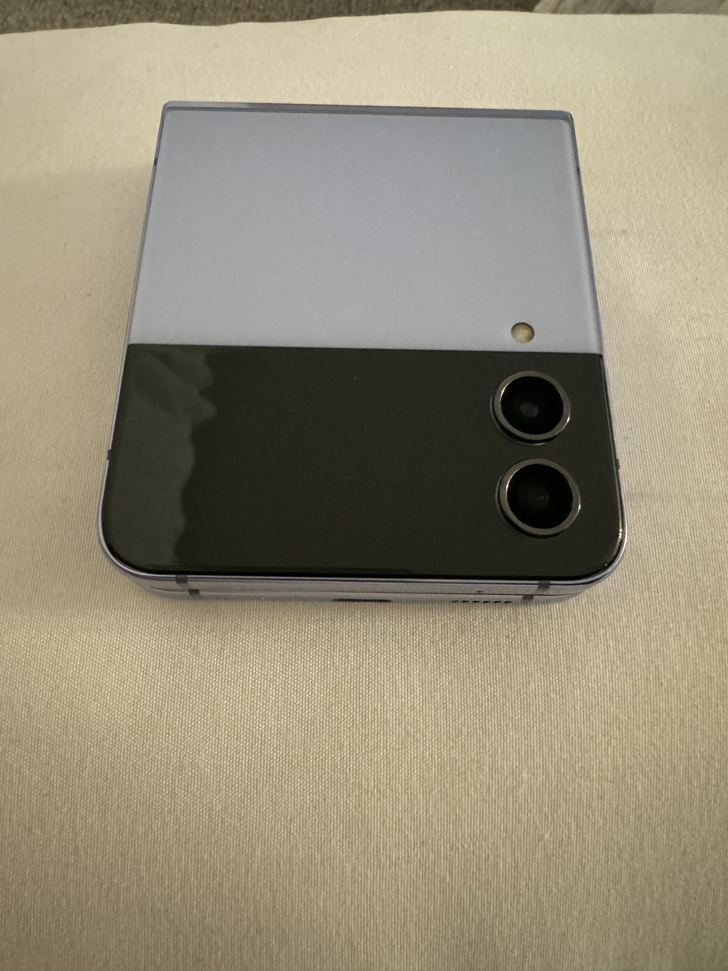 Samsung Z Flip 4
