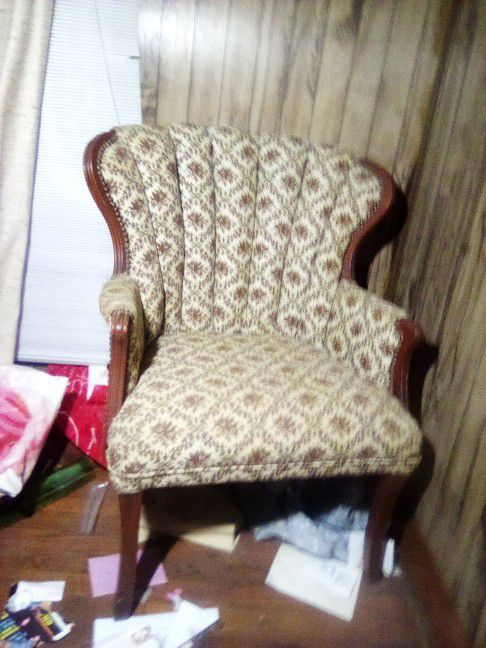 Vintage Accent Chair 