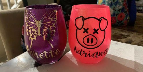 Makeup brush/pen holder