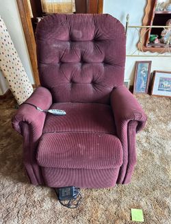 Pride Heritage Collection power lift recliner, a model like the LC-358XL.