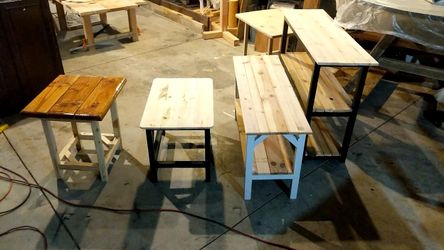 Custom end tables in entryway tables