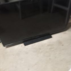 Magnavox 40 Inch TV With Remote