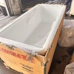 B0046. 59" L x 27-3/4" W Luxury Contemporary Solid Surface Stone Resin Freestanding Bathtub in Matte White