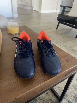 Girls Soccer Shoes