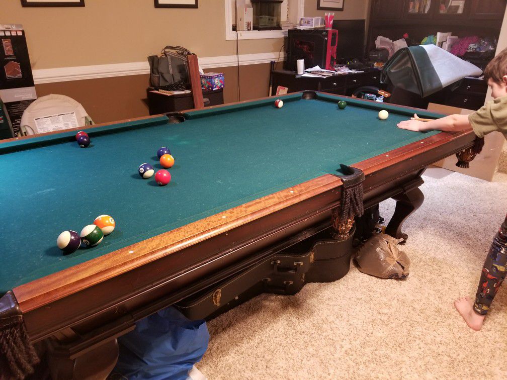 Sterling 8' Pool Table