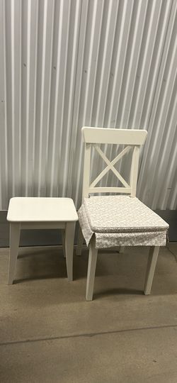 Chair 🪑 With Side Table