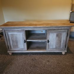 Farmhouse TV Stand $50 NEED GONE ASAP