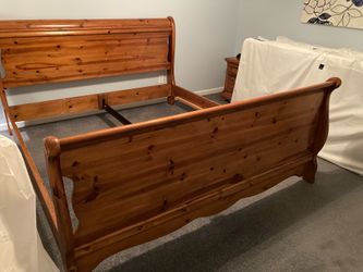 FREE king Bed Frame