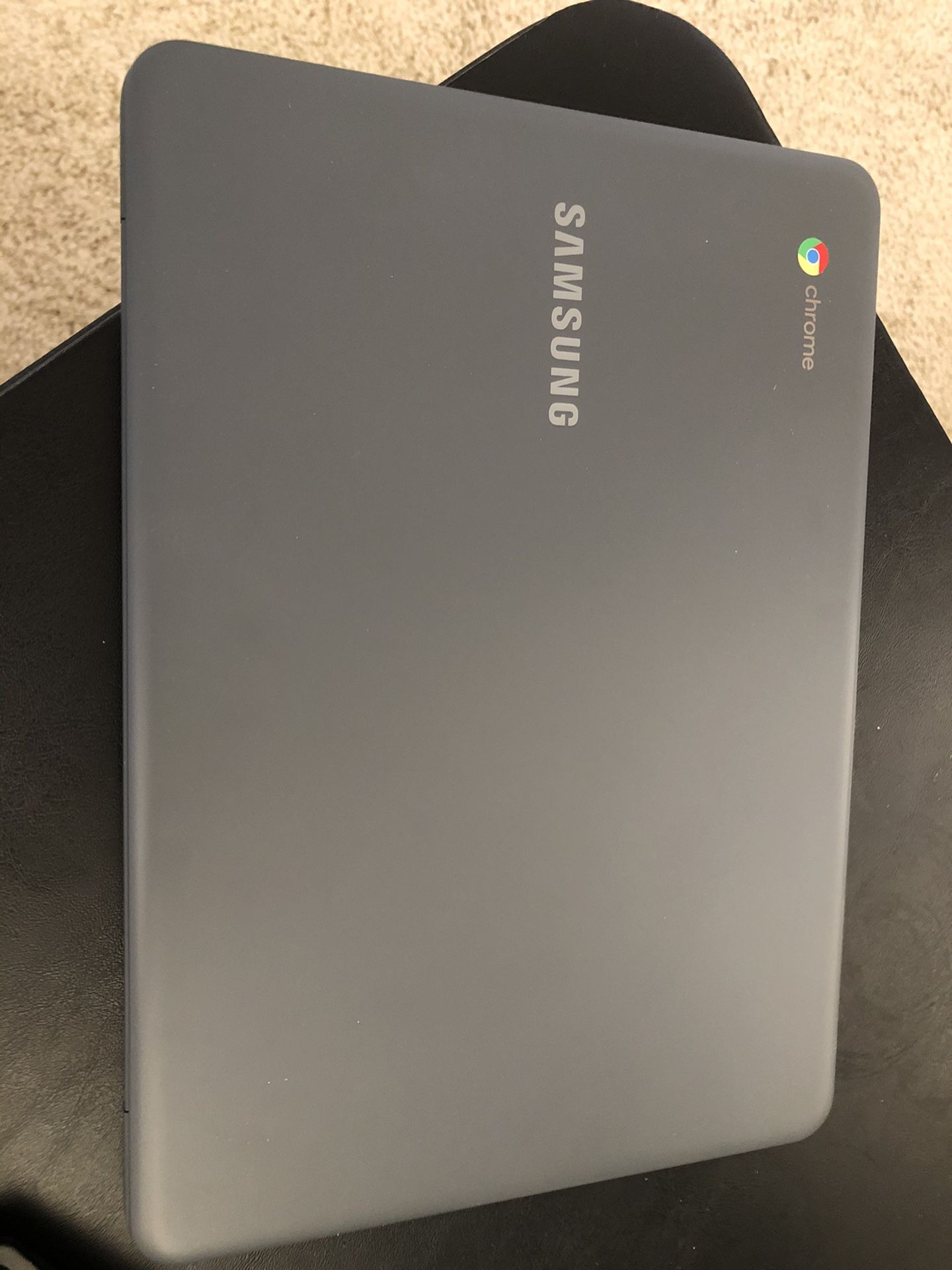 Samsung Chromebook 11.6 inch display