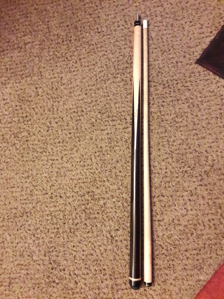 Leonard Bludworth sneaky Pete pool cue