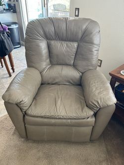 Super Comfy Manual Taupe Leather Recliner