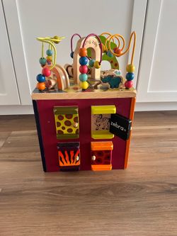 Baby/toddler activity center