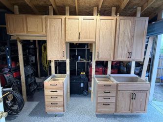 Brand New Finished Oak Kitchen Cabinets.