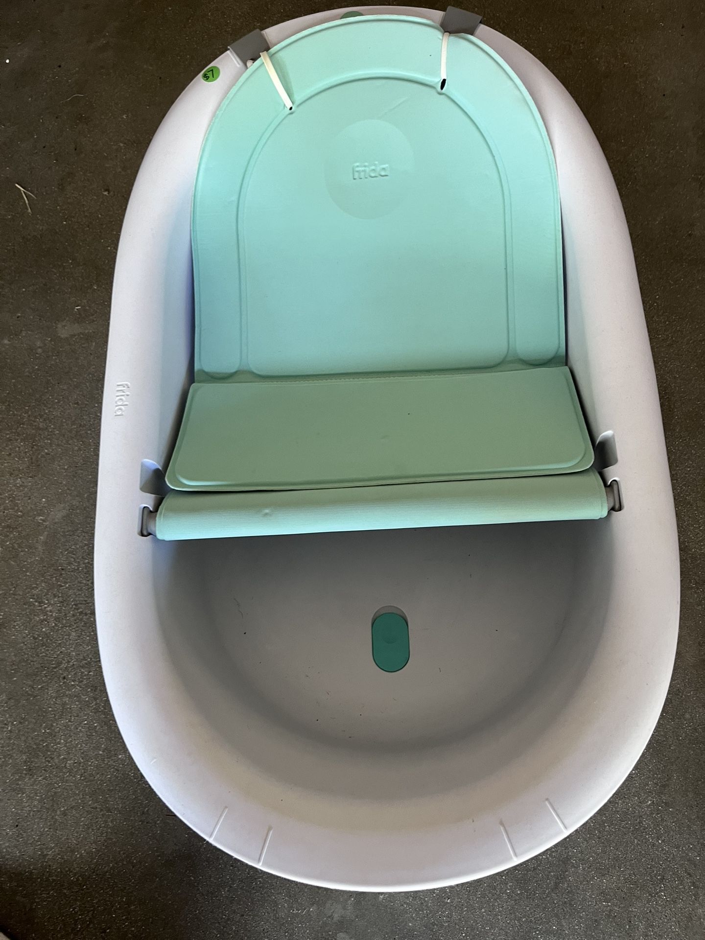 Frida Baby Bathtub