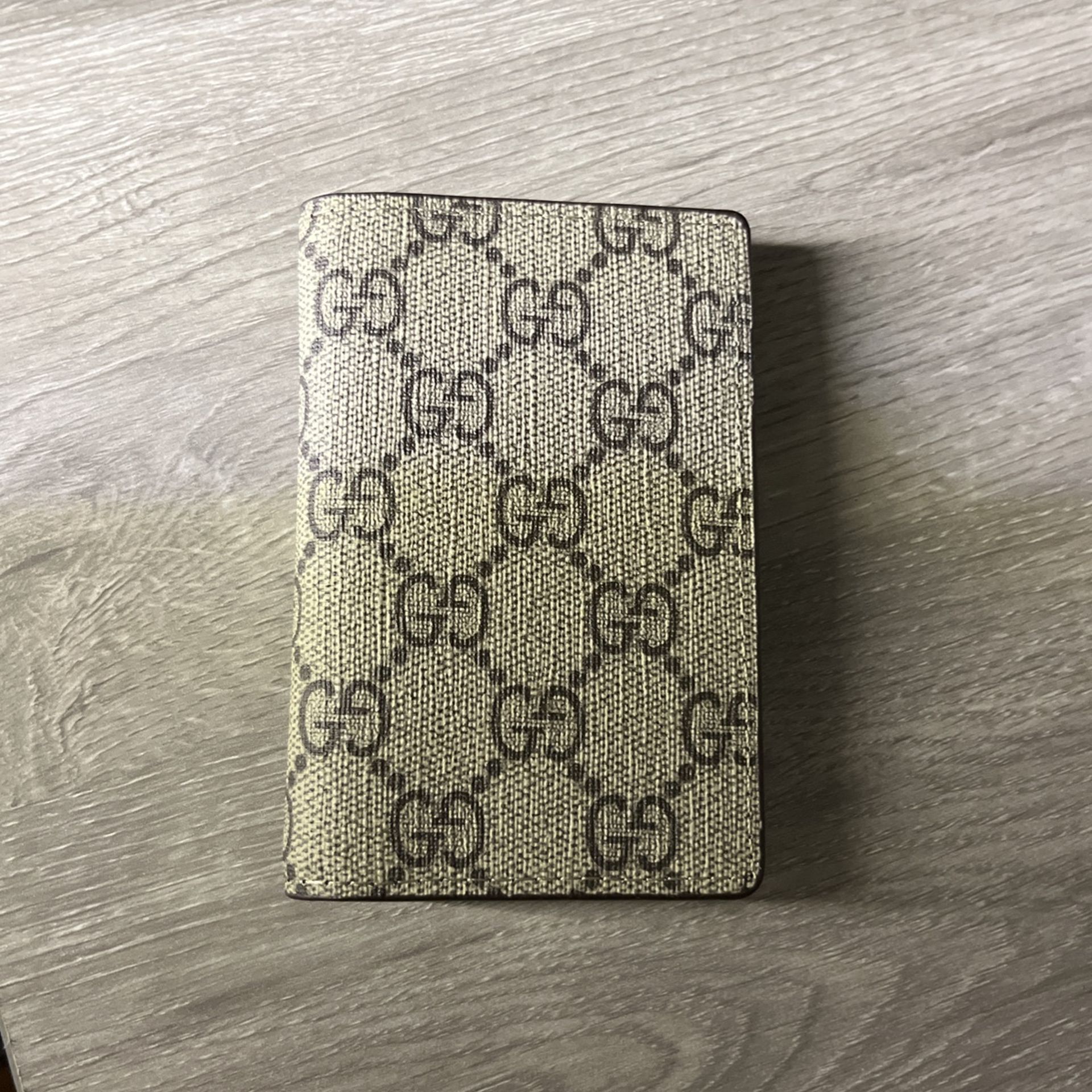Gucci wallet!!!