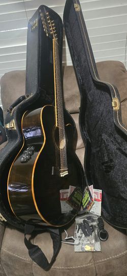 RARE ,IBAÑEZ ACOUSTIC-ELECTRIC GUITAR $299
Case accessories, and 🔑 

DOCEROLA REQUINTO GUITARRA ELECTROACUSTICA IBAÑEZ $299 
Estuche y accessorios y 
