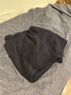 Black Fleece Sweat Shorts w/ Pockets & Drawstring - Men’s/Women’s