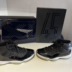 Jordan 11 Space jams ( 9.5 )
