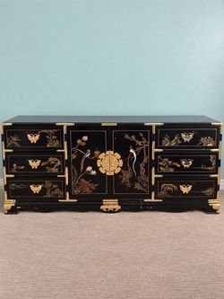 Bedroom Furniture Set