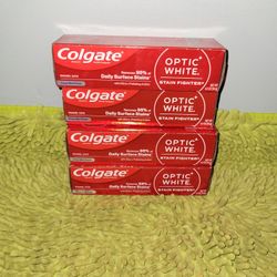 4 Colgate Optic White 4.2oz Clean Mint Paste