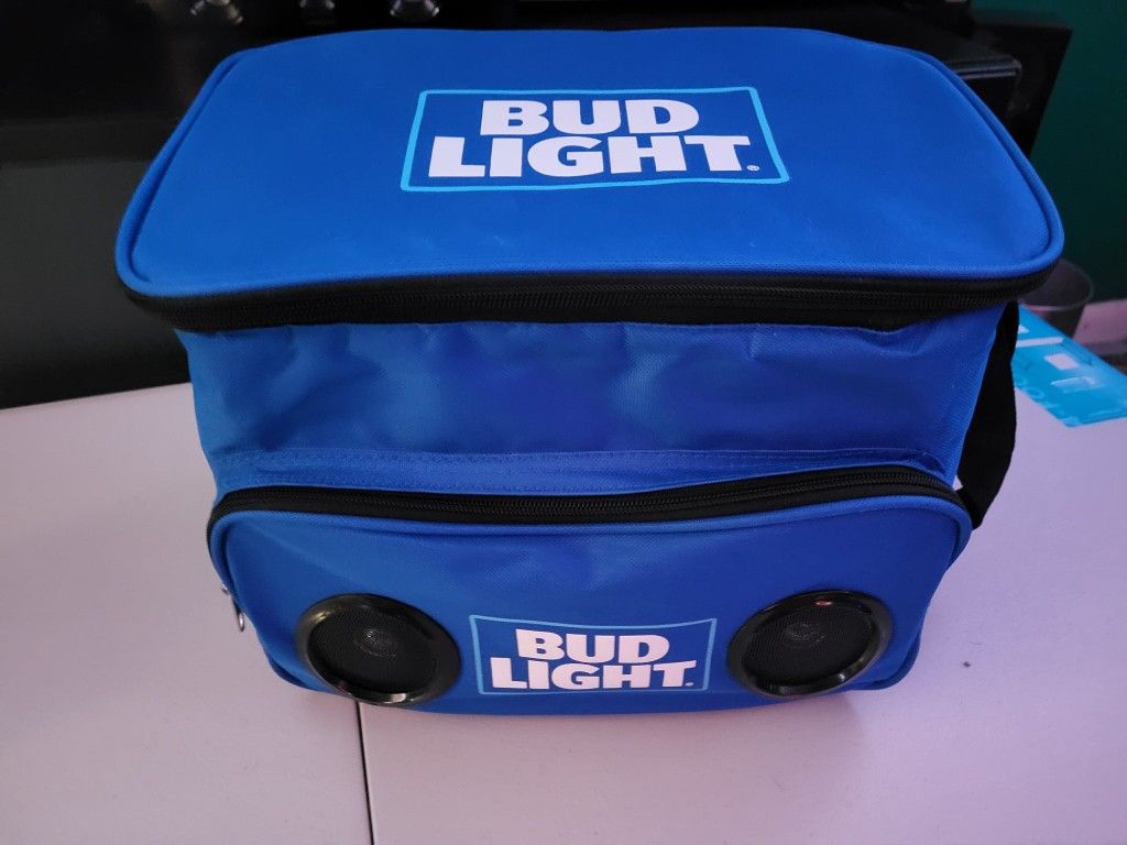 NEW Bud Light Insulated Leakproof Cooler-Bluetooth 5.0-SPEAKERS-STRAP- 24 Can Capacity, RECHARGABLE