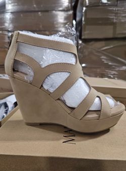 Women’s shoes