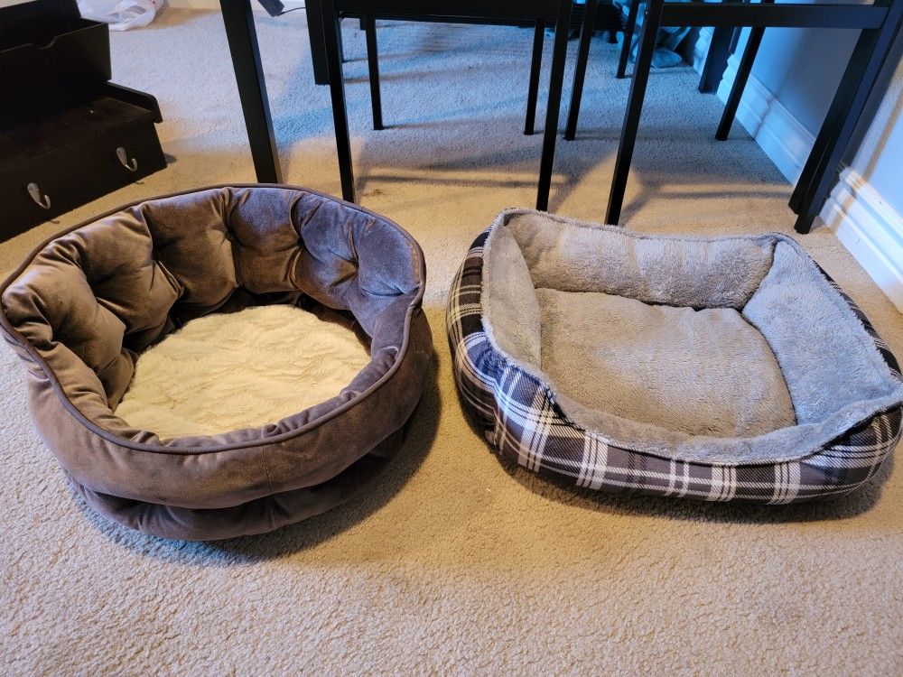 2 Small Dog Beds 