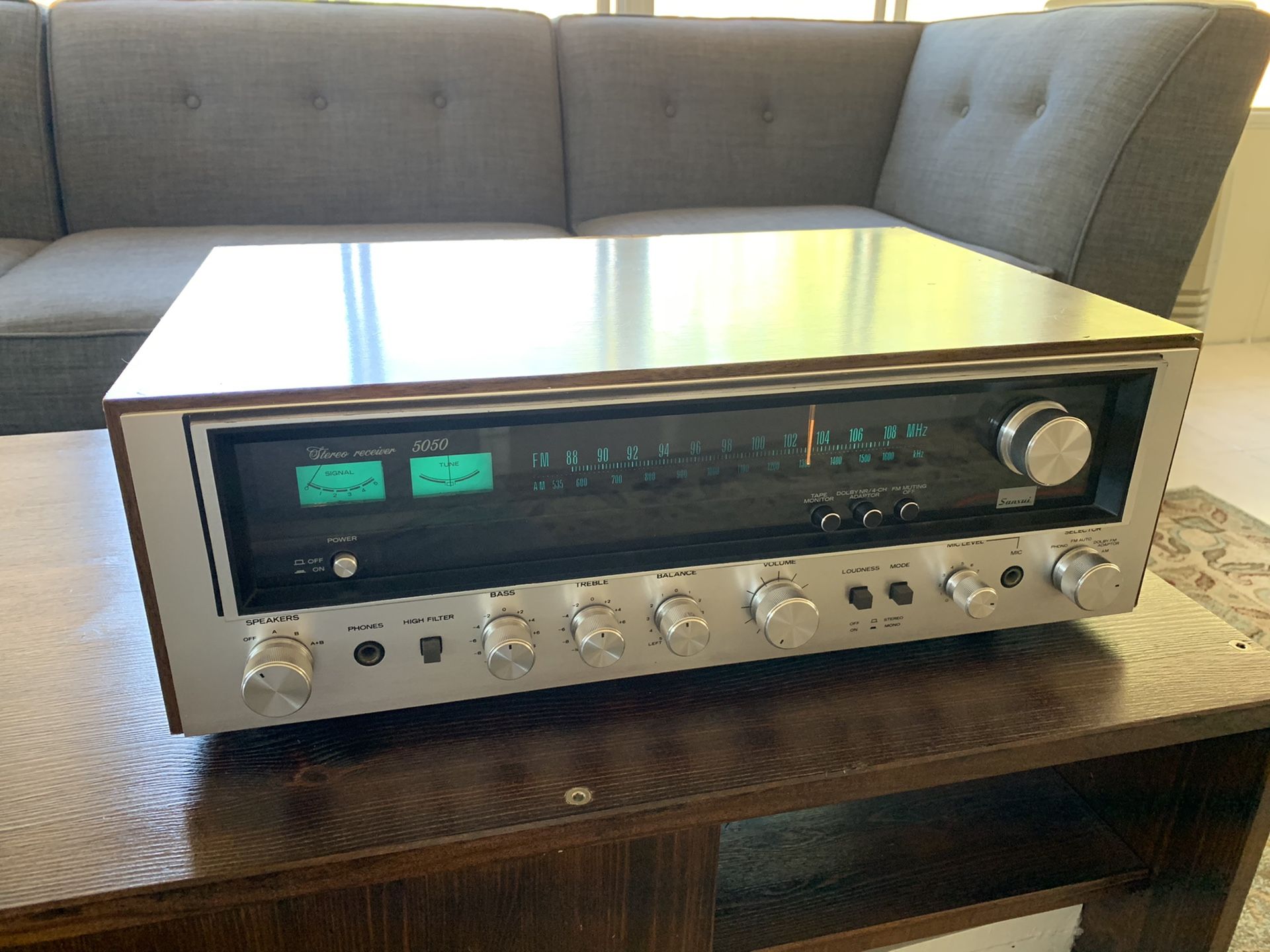 Vintage Sansui 5050 receiver in perfect working order