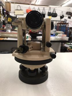 Levels and surveying equipment