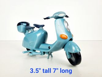Vintage 2002 Lil' Bratz Blue Vespa