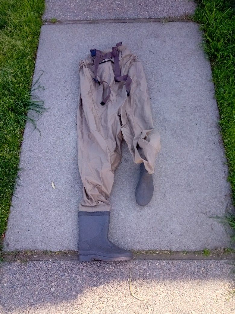 Bass Pro Fishing Waders Men's