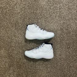 Jordan 11 Legend Blue Size 9