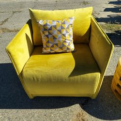 Rotary sofa.