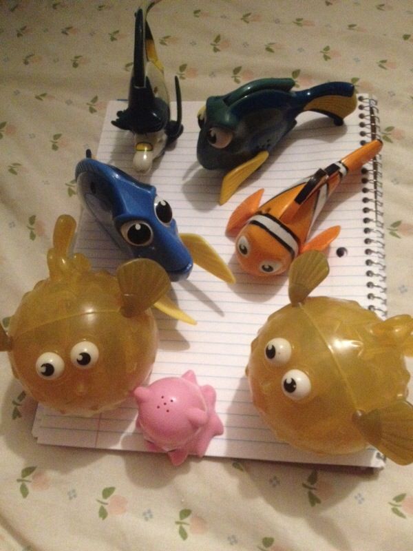 2003 finding Nemo McDonald's toys