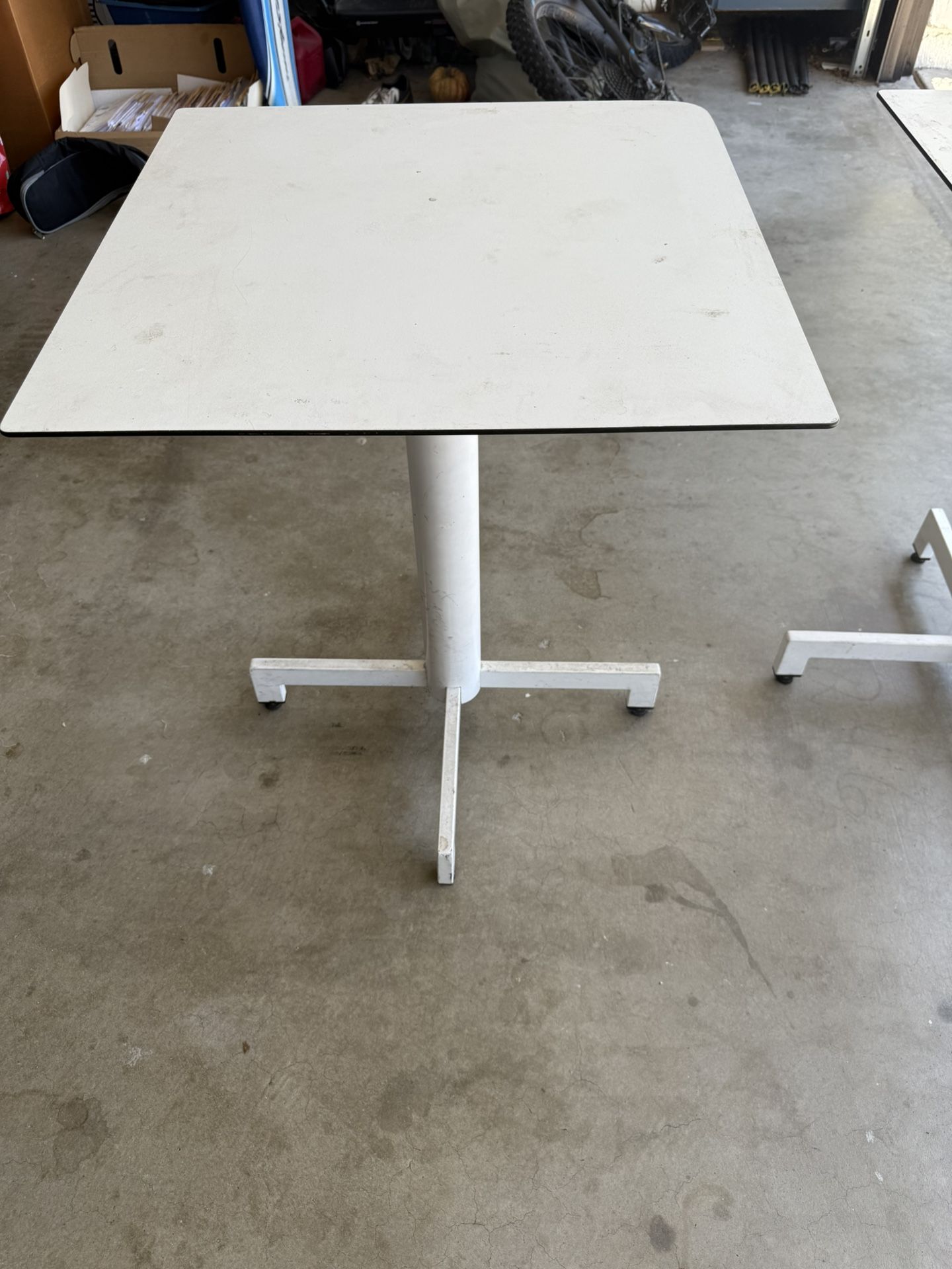 White Table 23x23