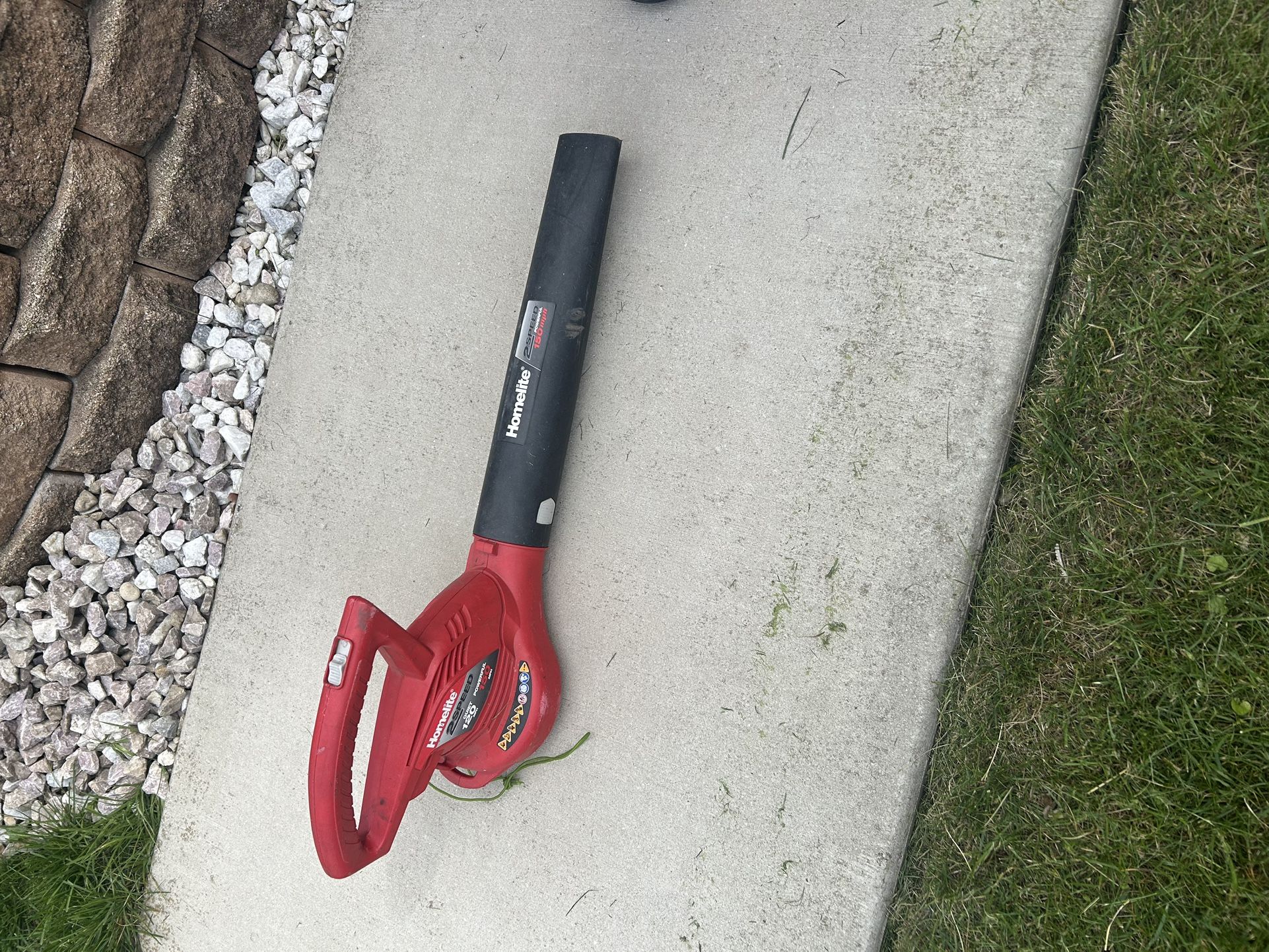Leaf Blower